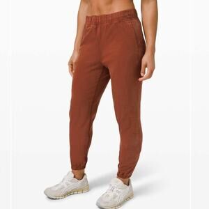 Lululemon Adapted State Training Jogger size 4